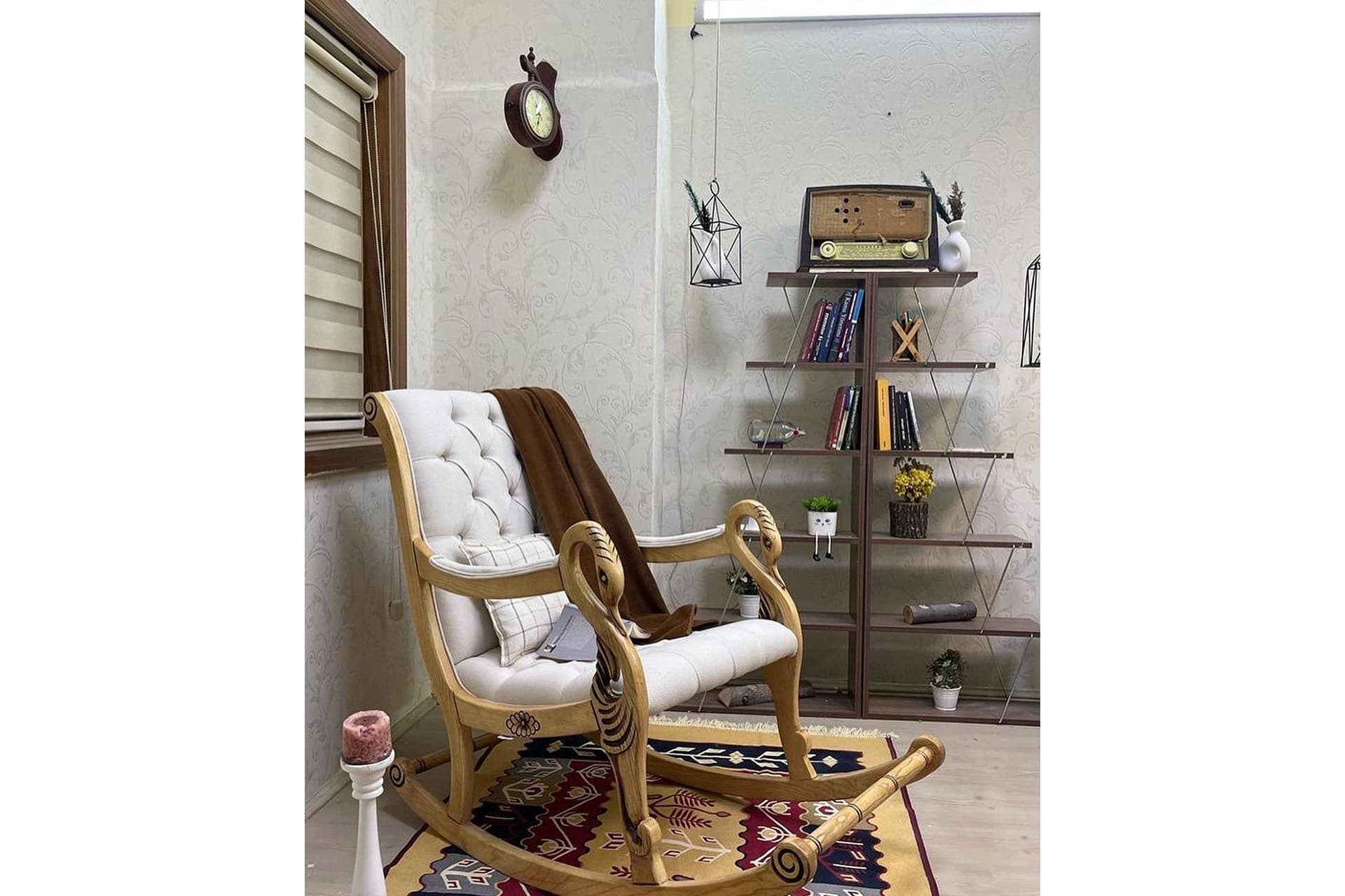 VİNTAGE SALLANAN SANDALYE, KREM, AHŞAP, NATUREL AYAK